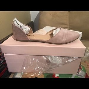 Brand new women’s lilac JustFab flats